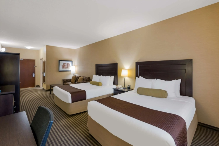 Standard Quadruple room