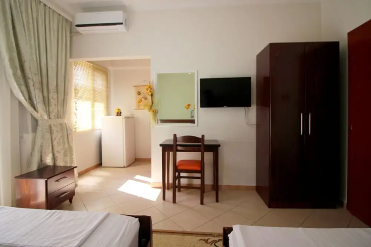 Elena Hotel