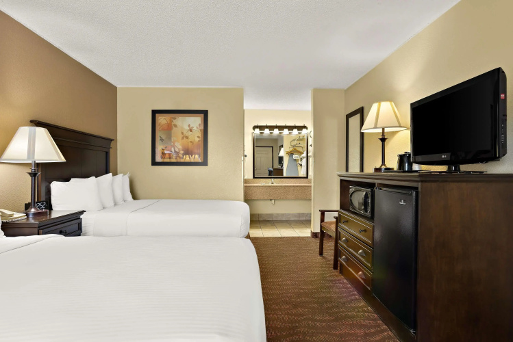 Best Western Center Pointe Inn
