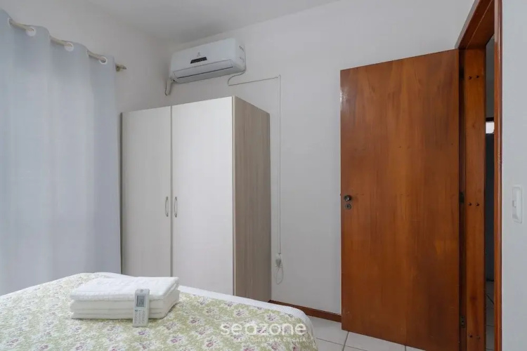 3BR Beachfront apt w/ BBQ Rsl0502