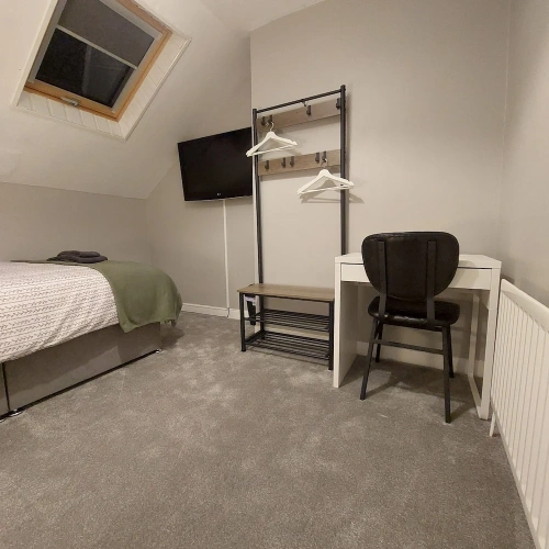 Economy room