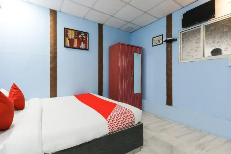 Anand Milan by OYO Rooms