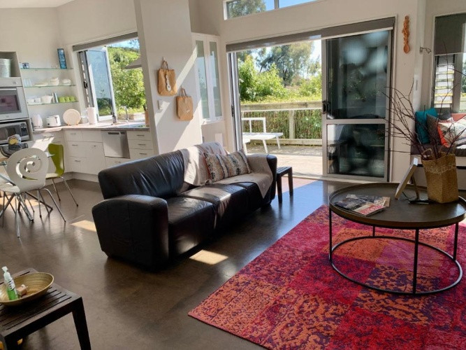 2 Bedrooms Villa