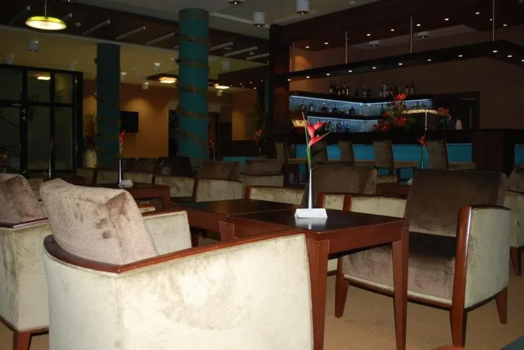 Alexandra Hotel