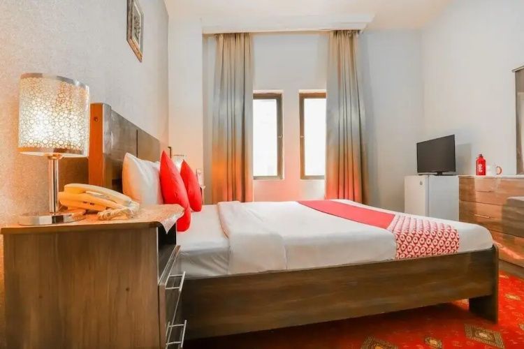 Vienna Hotel by OYO Rooms