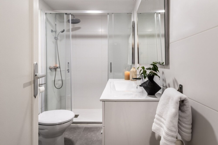 Beraldi - 1 Bedroom and Shared Pool in Trafalgar