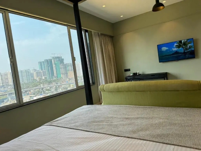 Hotel Mumbai House - Malad Valnai