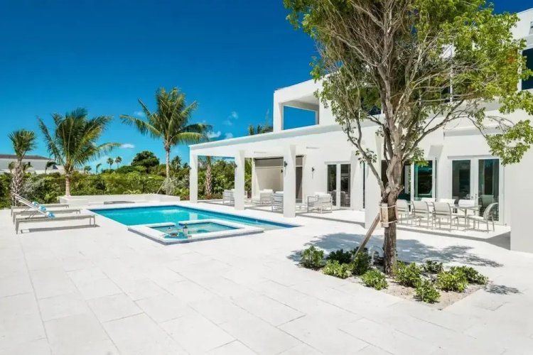 Turquoise Villa