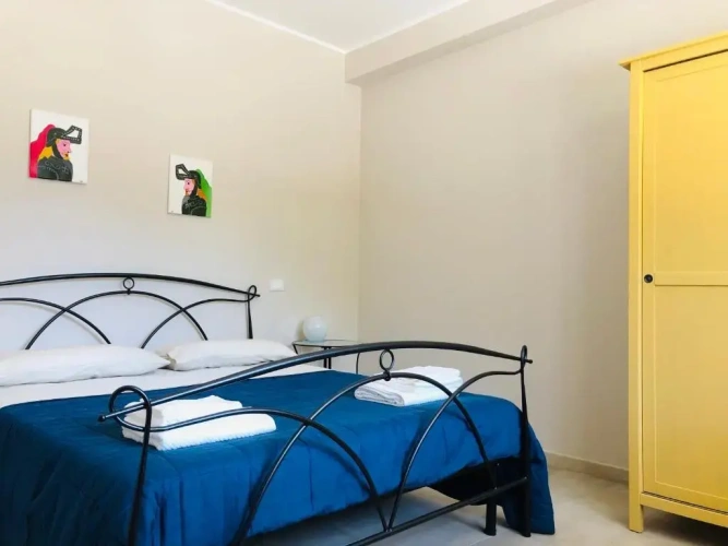 2 Bedrooms Cottage