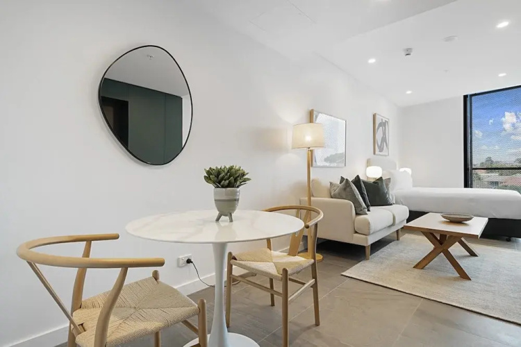 Modern Studio in Fremantle With Stunning Rooftop