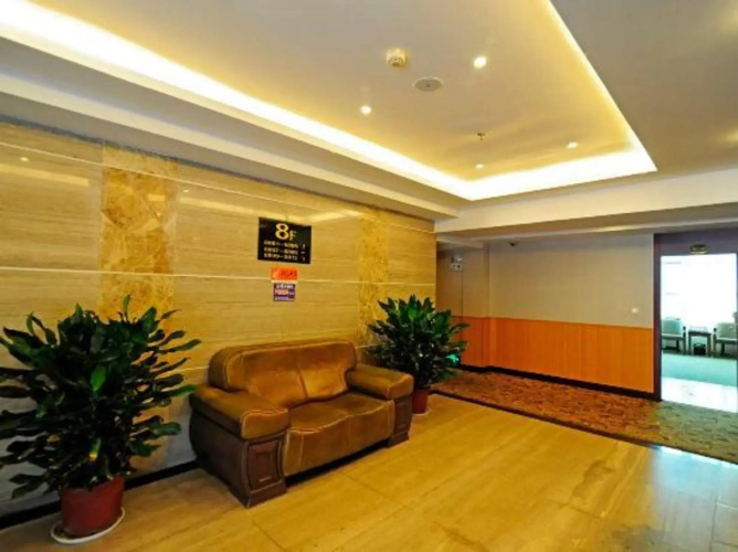 Zhenghua Hotel