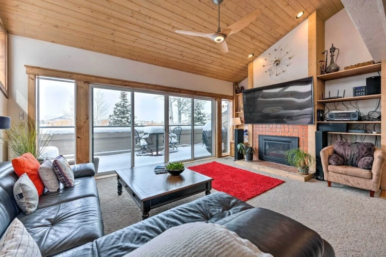 2 Bedrooms Apartment with balcony