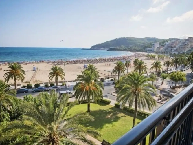 2 Bedrooms Apartment with balcony
