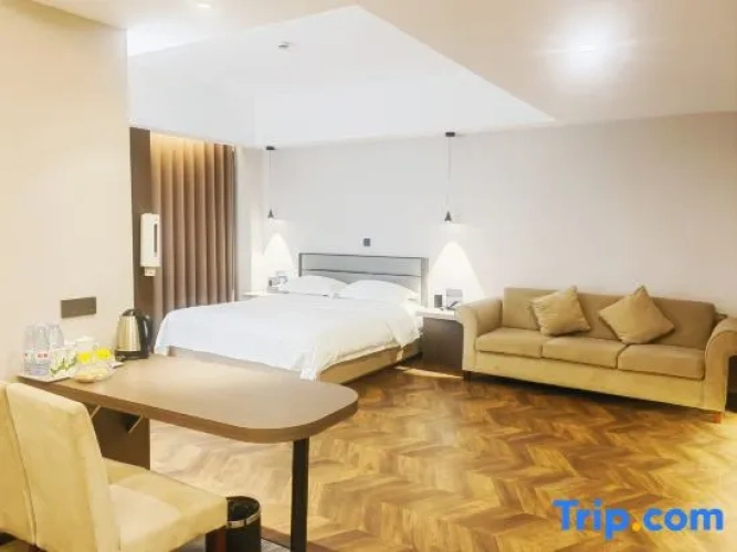 Deluxe Double Suite