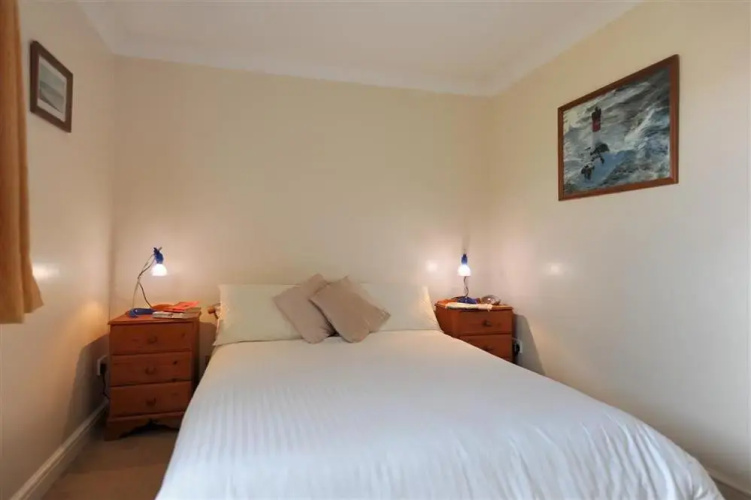 3 Riverside Cottages