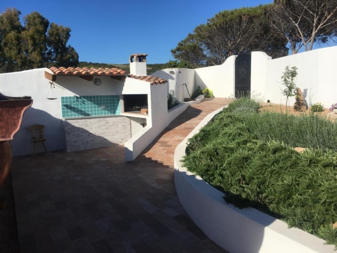 2 Bedrooms Villa