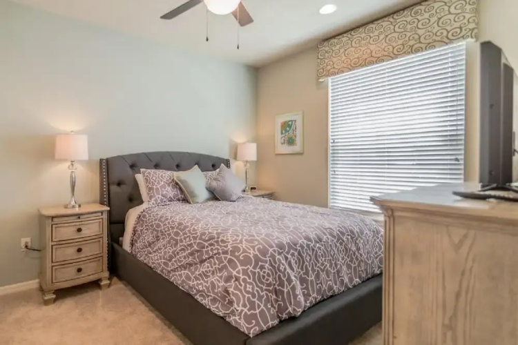 2054 Windsor at Westside
