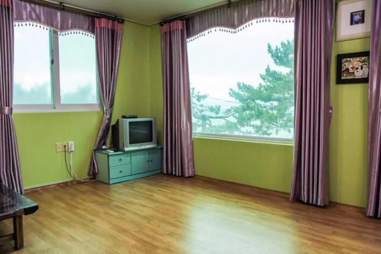 Yeosu Hayanjeongwon Pension