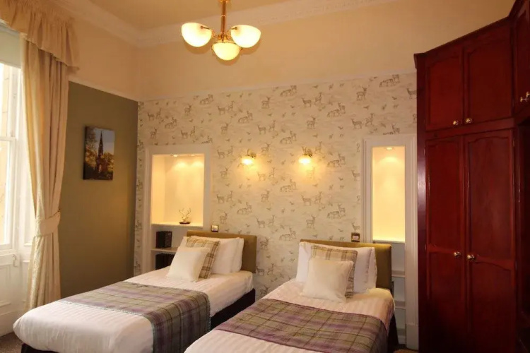 Dunedin Guest House