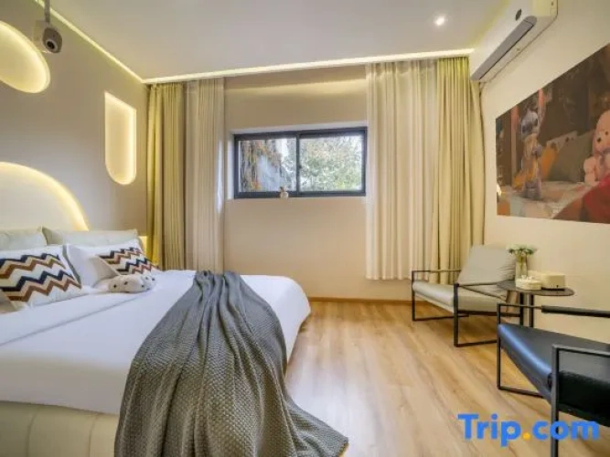 2 Bedrooms Suite