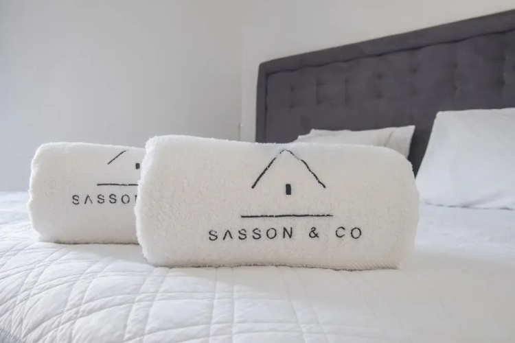 Sasson & Co Luxury 3Bed 3Bath Apartment Hilton Beach