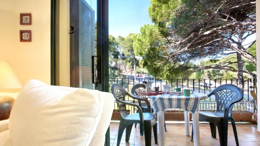 3 Bedrooms Apartment