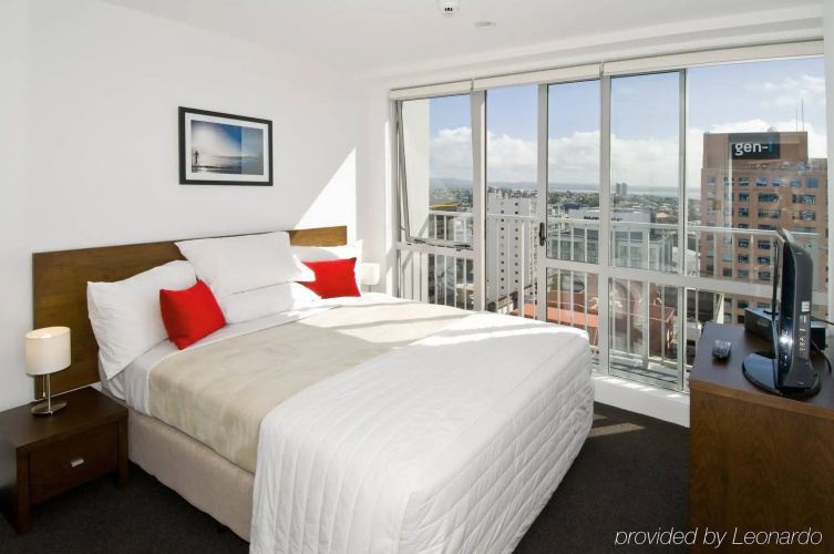 Barclay Suites