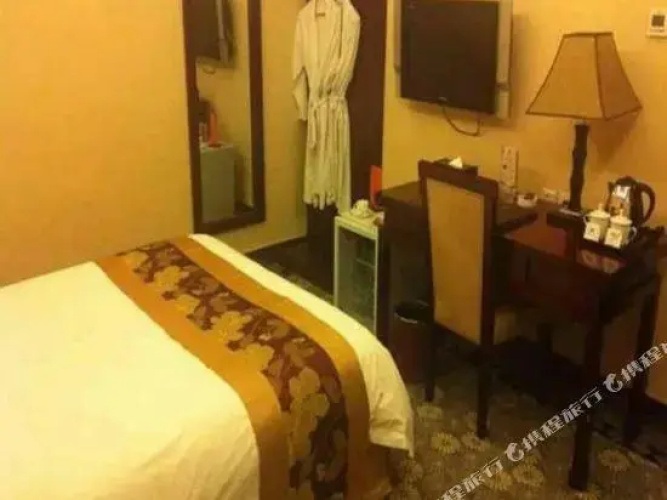 Royal Garden Hotel