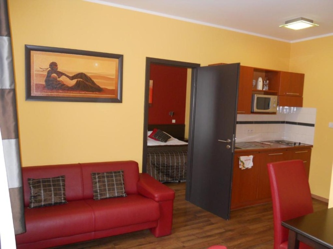 1 Bedroom Apartment