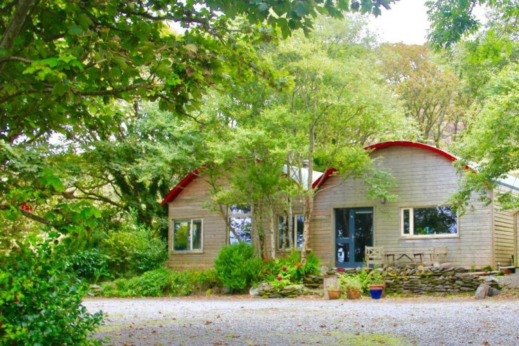 2 Bedrooms Chalet