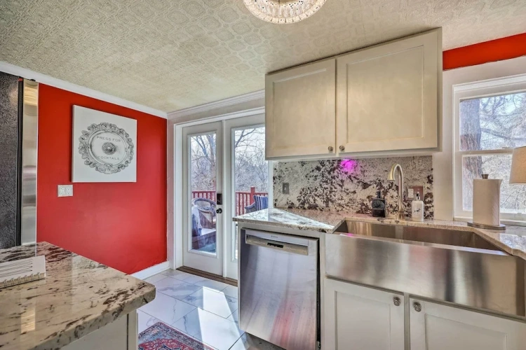 3 Bedrooms Cottage