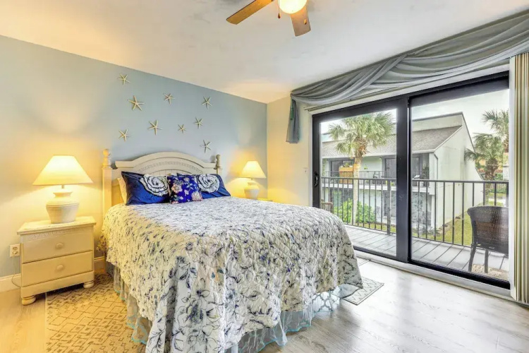 Community Pool: St Augustine Condo Near Beaches