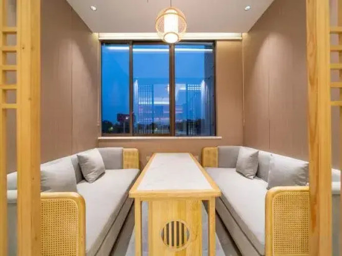 Ling Yun Hua Guan Hotel