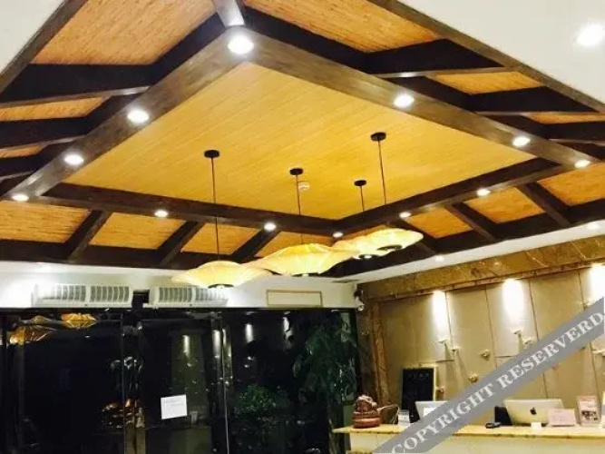 Yi Le Garden Hotel(荔波亿乐花园大酒店)