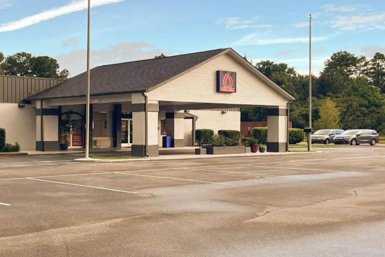 Motel 6 Bay Minette, AL