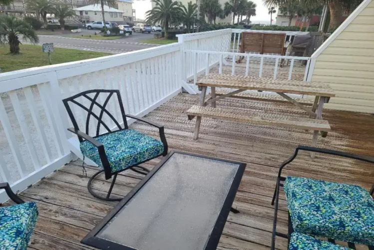 Cozy Condo Just Steps To The Beach, Unit 2 - Sleeps 4