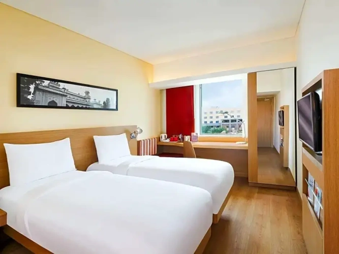 Standard Double room with view