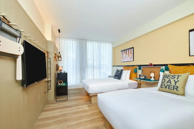 Standard Twin room