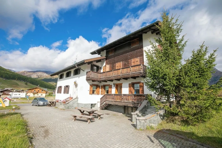 Family Apartment with balcony