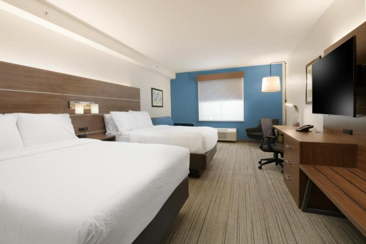 Quadruple Suite