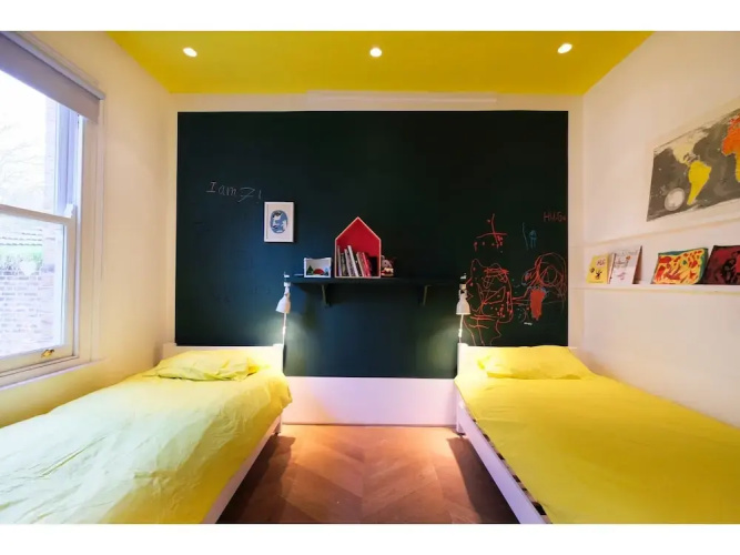 Spacious Modern 3 bed Architect-designed House