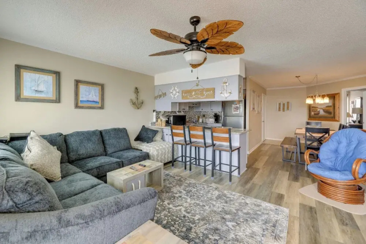 Coastal Condo w/ Indoor & Outdoor Pool Access