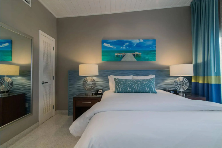 Orchid Key Inn - Adults Only