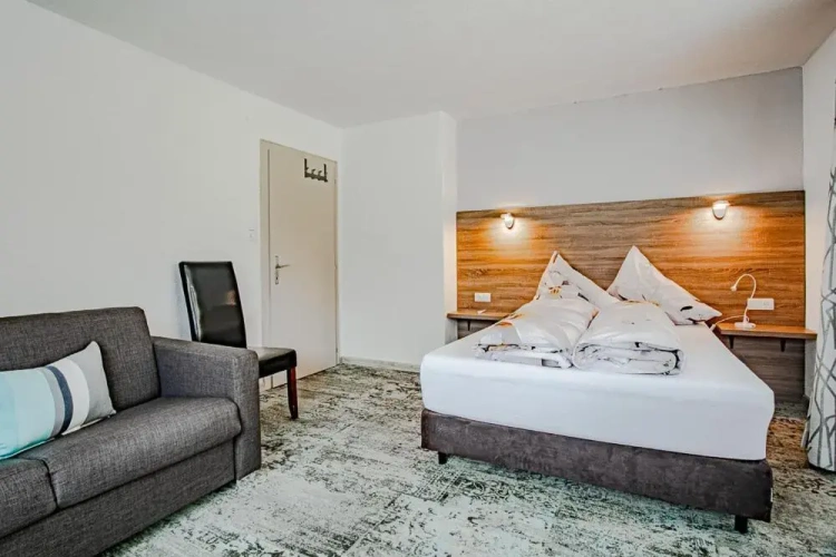 2 Bedrooms Apartment