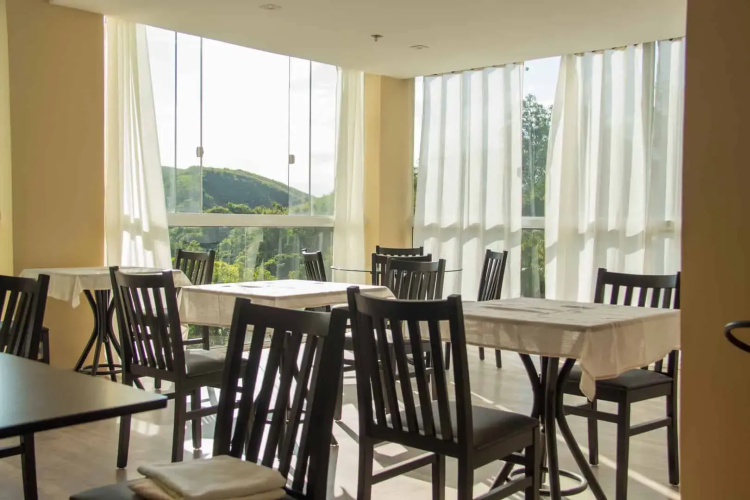 Rexton Hotel