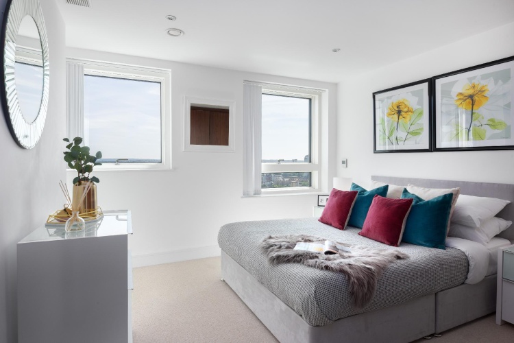 2 Bedrooms Apartment