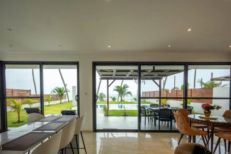 Tills Beach Resort