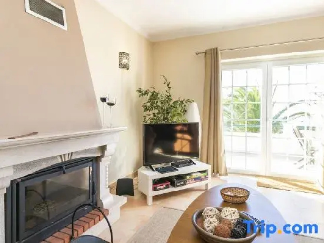 Liv In by Ericeira Property