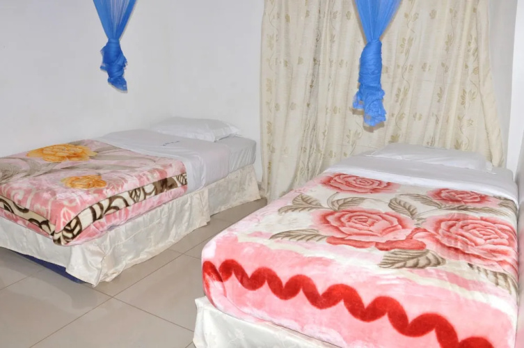 Deira Hotel Ltd