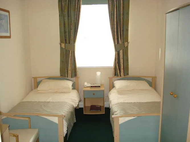 Acorn Lodge